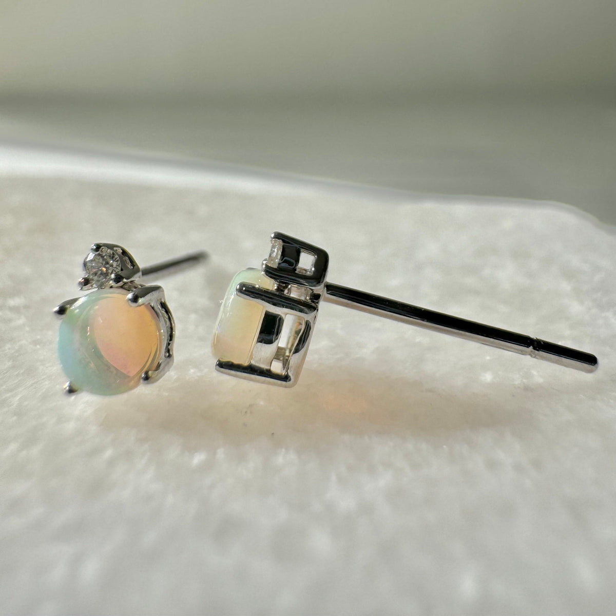 14k Gold Opal Diamond Stud Earrings, 4mm Round Cut, October Birthstone
