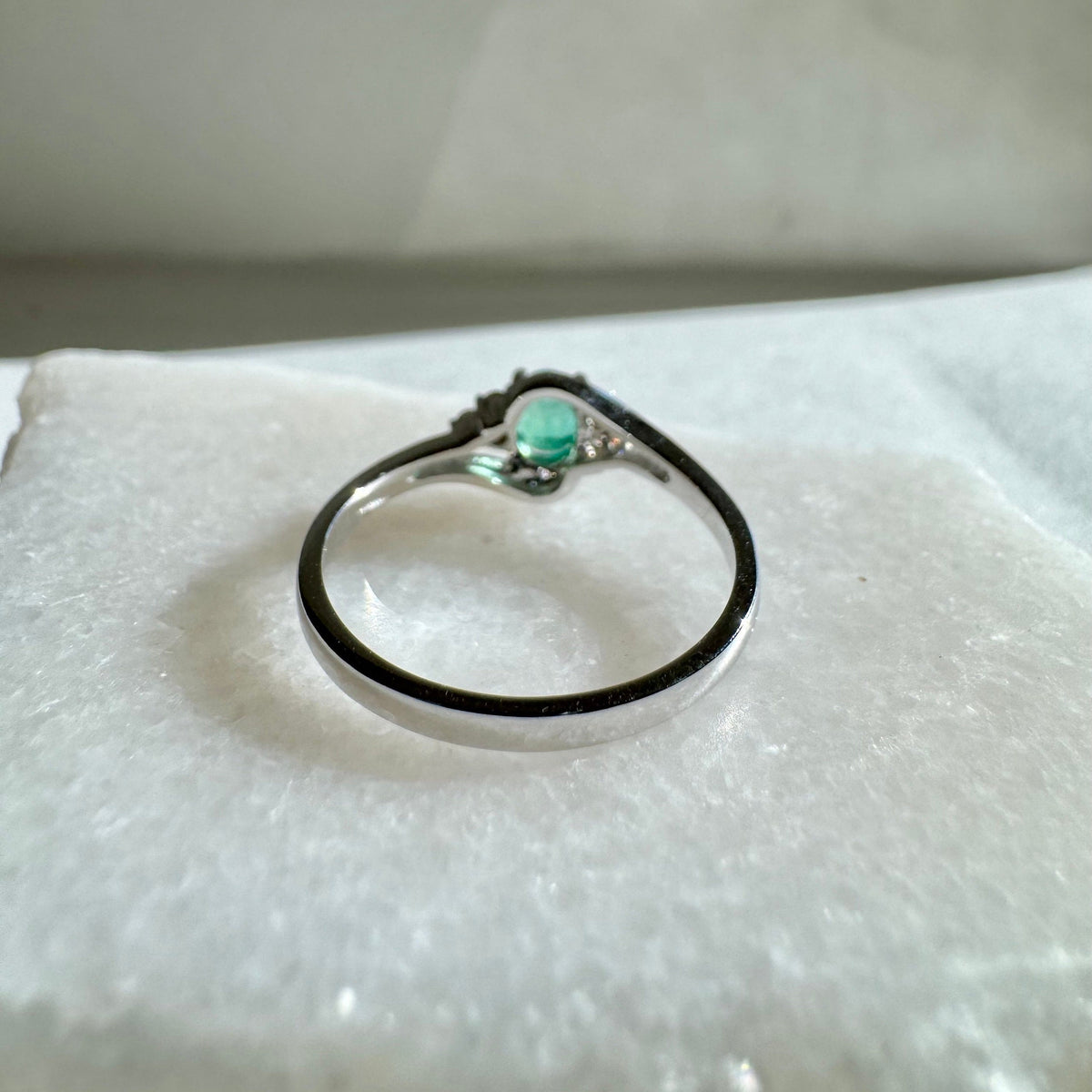 Natural Emerald Diamond Cluster Ring / 14k White Gold Oval Cut Emerald Ring / May Birthstone Ring / Green Gemstone Engagement Ring
