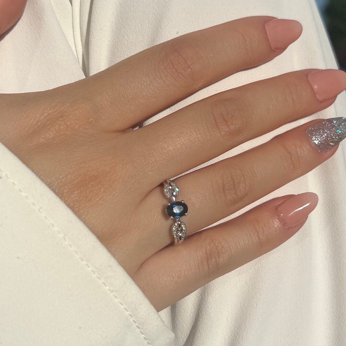 Genuine Sapphire and Diamond Oval Ring｜14k Solid White Gold