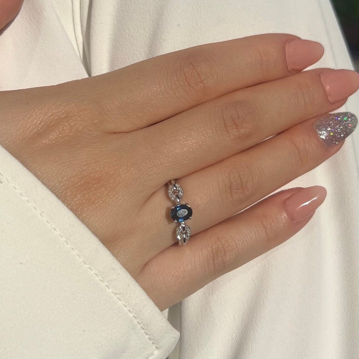 Genuine Sapphire and Diamond Oval Ring｜14k Solid White Gold