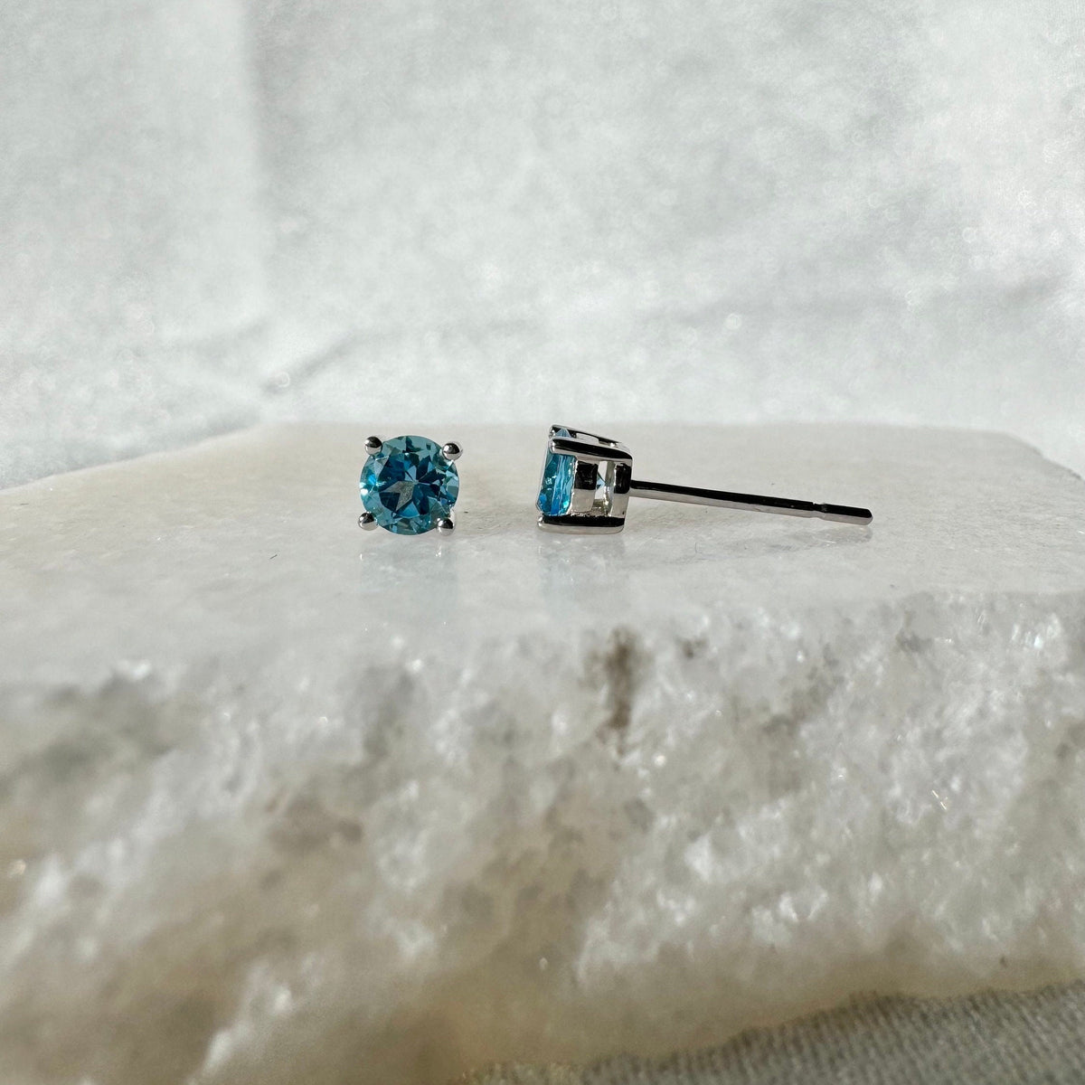 Genuine Blue Topaz 4mm Round Stud Earrings / 14k Solid Gold