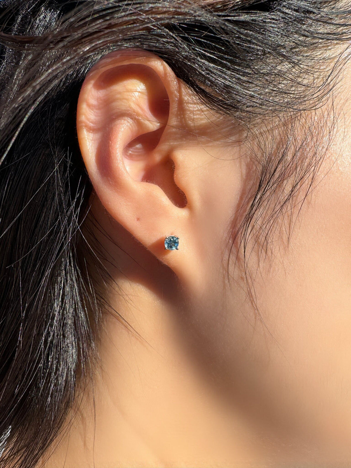 Genuine Blue Topaz 4mm Round Stud Earrings / 14k Solid Gold
