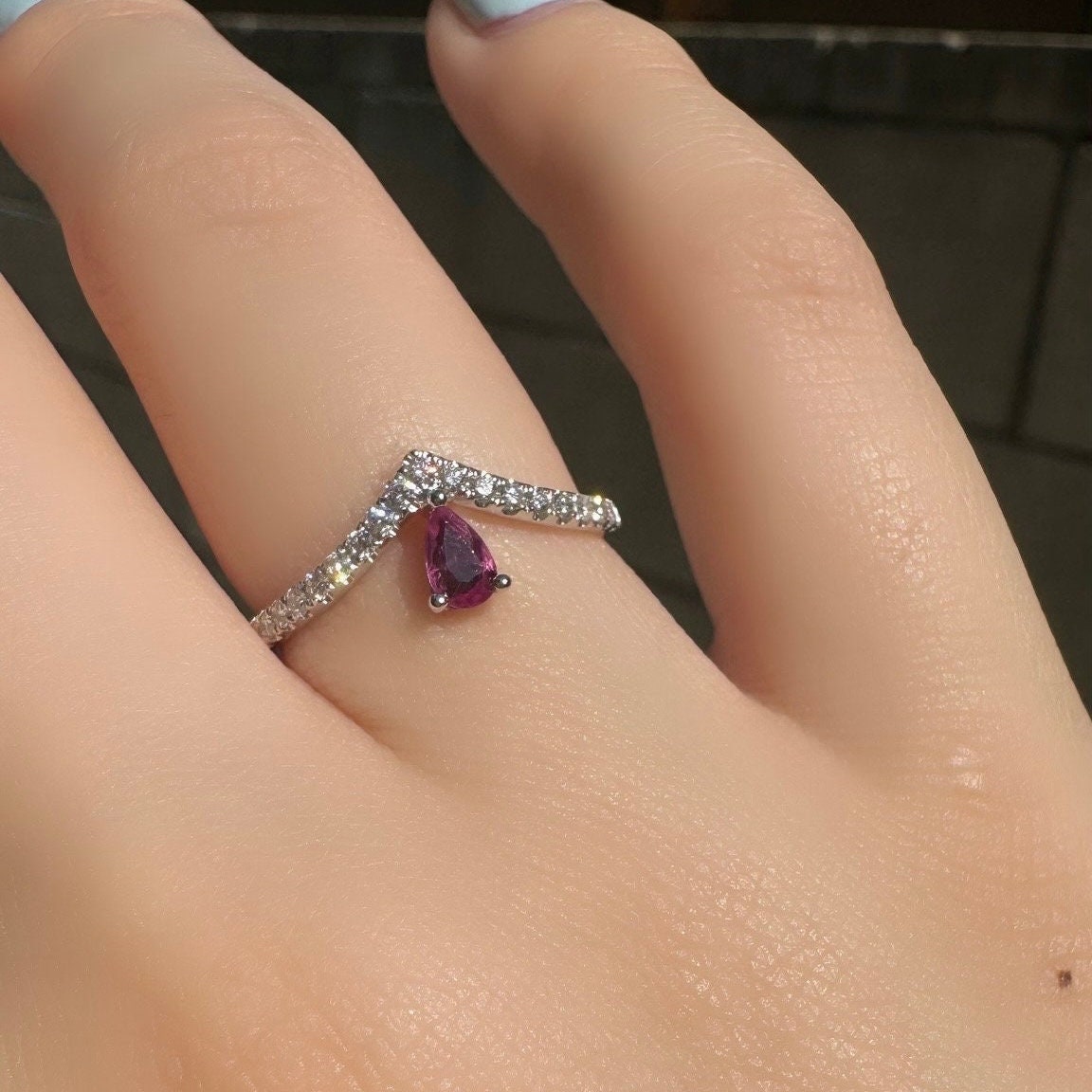 Genuine Ruby and Diamond Teardrop Chevron Ring｜14k White Gold