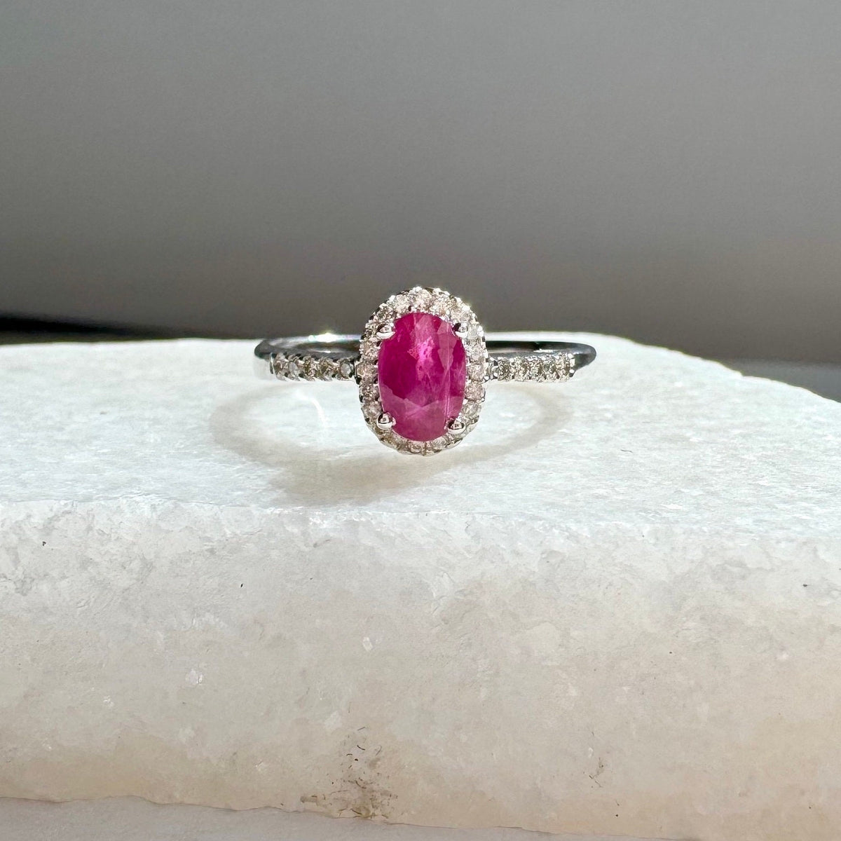 Genuine Ruby and Diamond Oval Ring｜14k White Gold