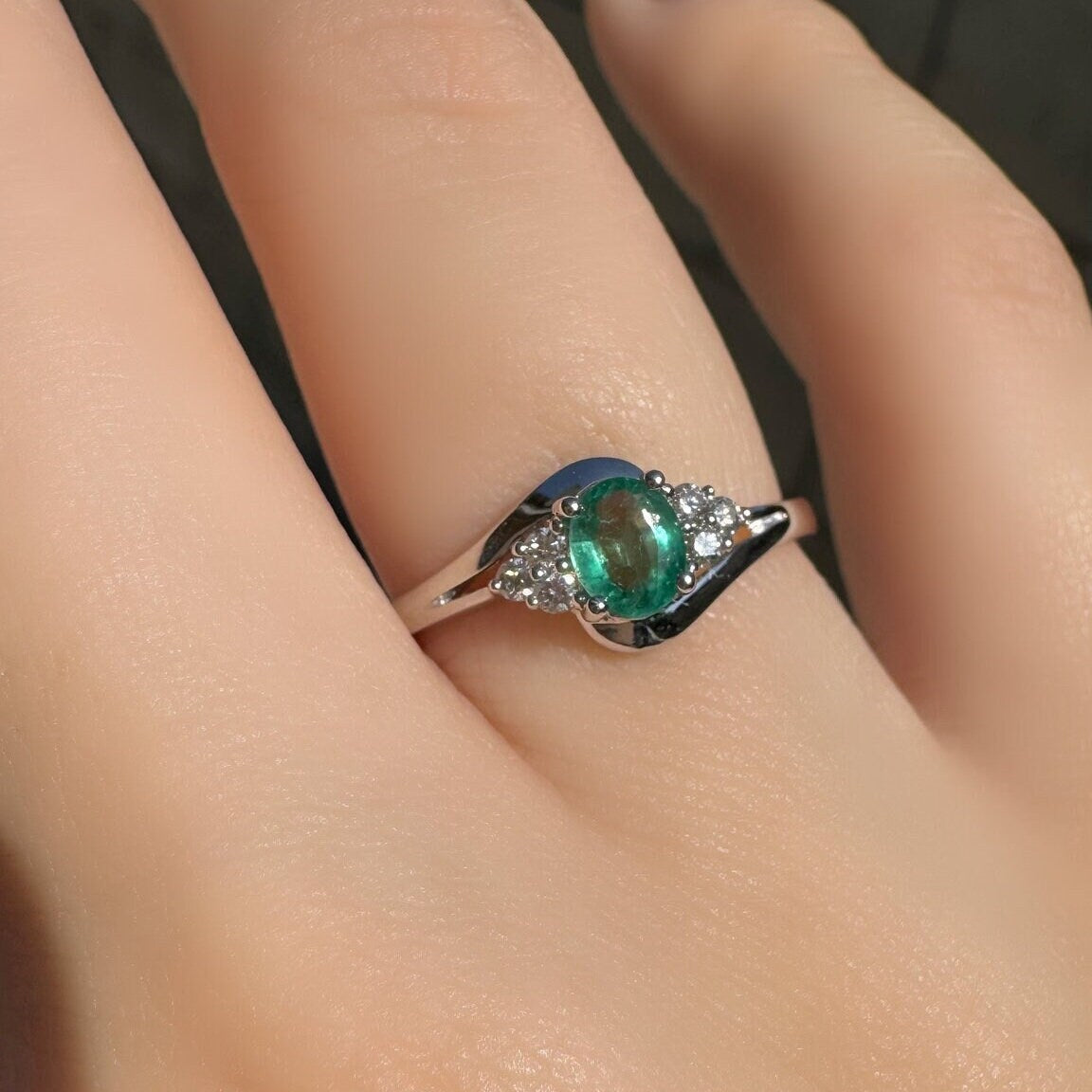 Natural Emerald Diamond Cluster Ring / 14k White Gold Oval Cut Emerald Ring / May Birthstone Ring / Green Gemstone Engagement Ring