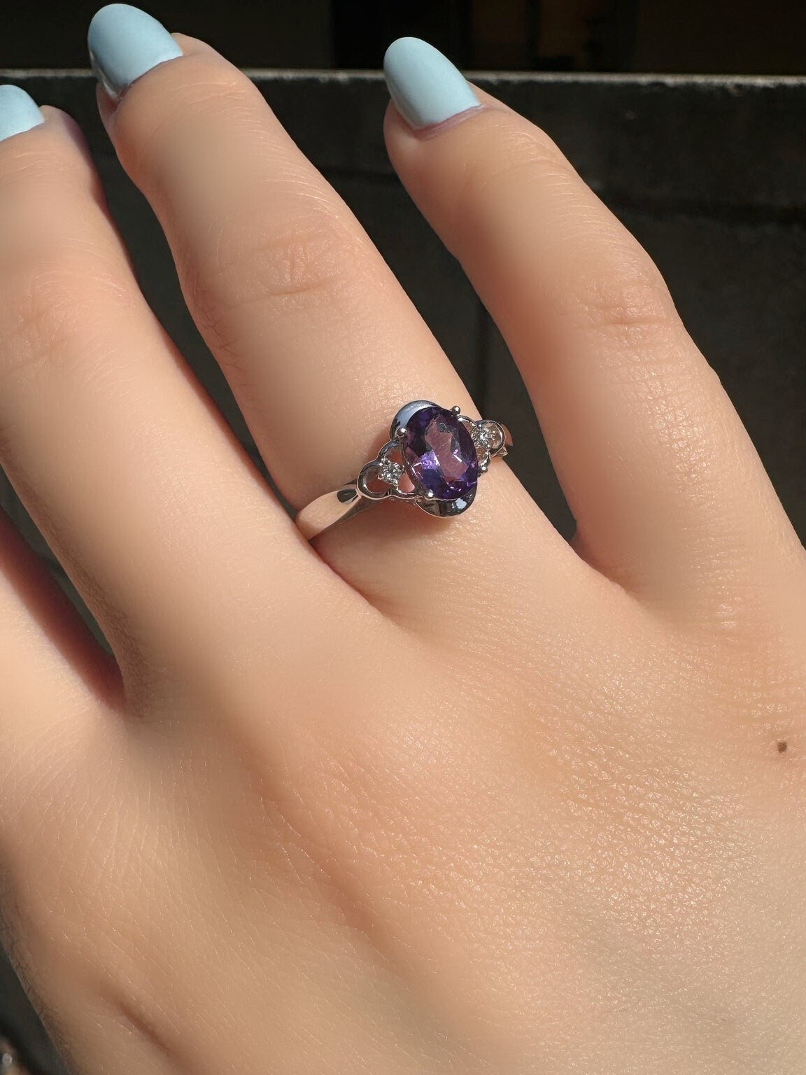 Genuine Amethyst and Diamond Oval Ring｜14k Solid White Gold