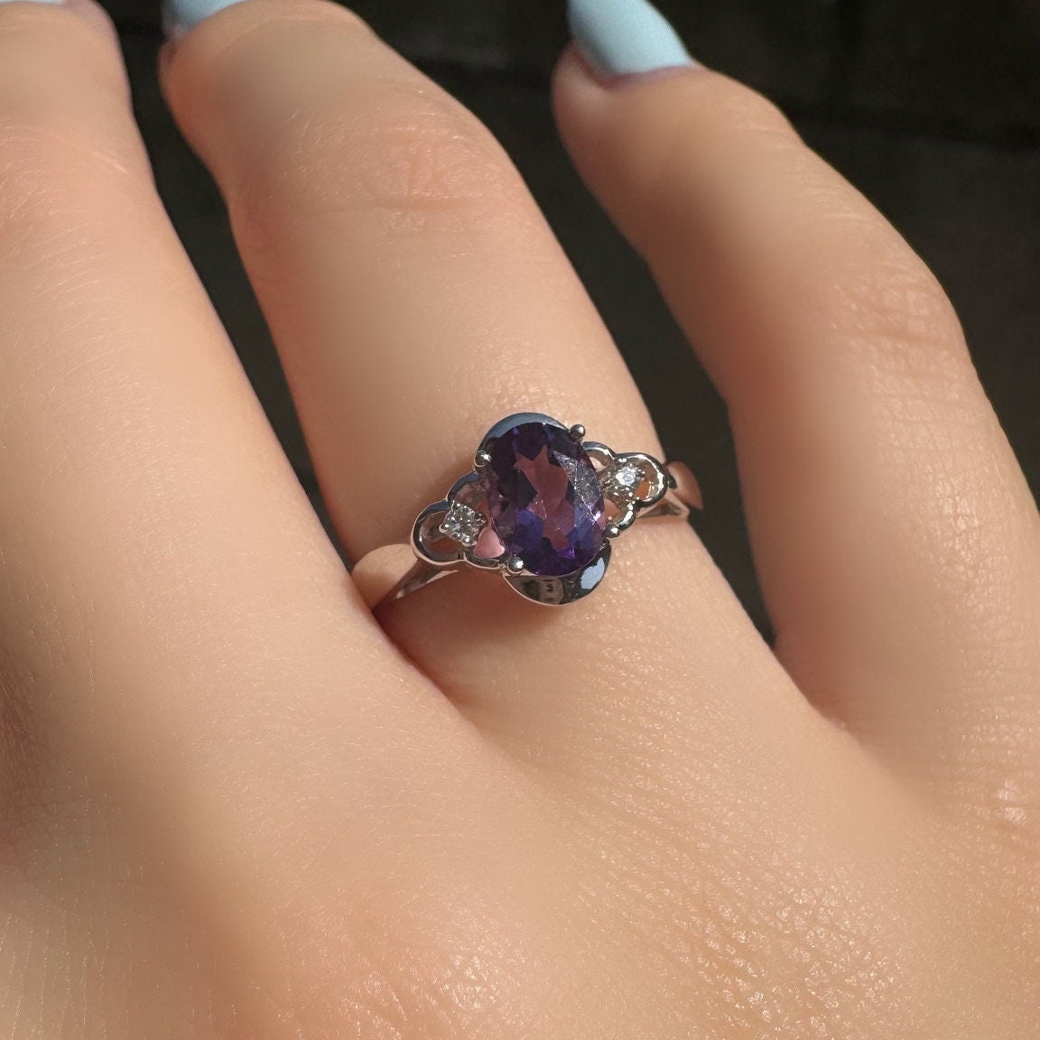 Genuine Amethyst and Diamond Oval Ring｜14k Solid White Gold