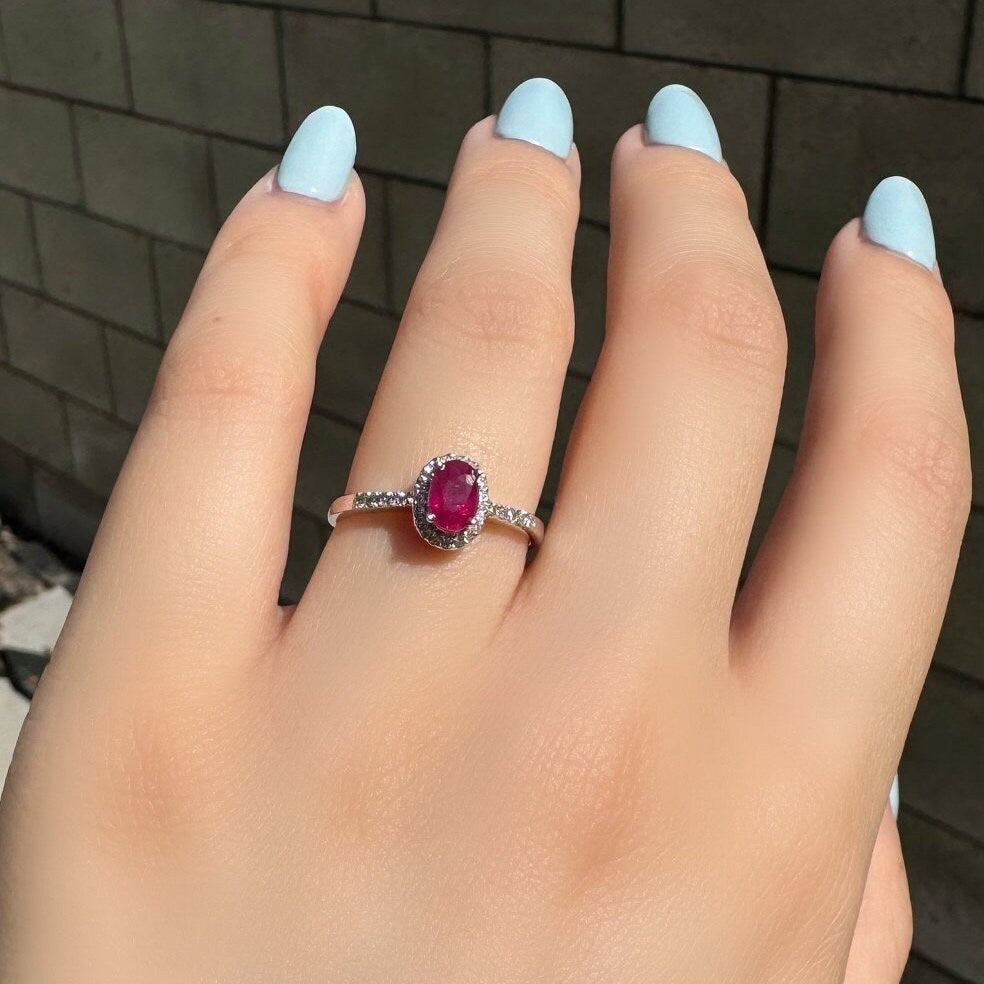 Genuine Ruby and Diamond Oval Ring｜14k White Gold