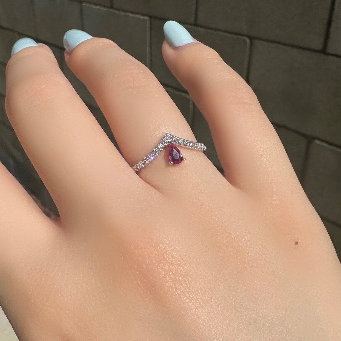Genuine Ruby and Diamond Teardrop Chevron Ring｜14k White Gold