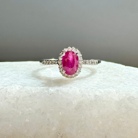 Genuine Ruby and Diamond Oval Ring｜14k White Gold