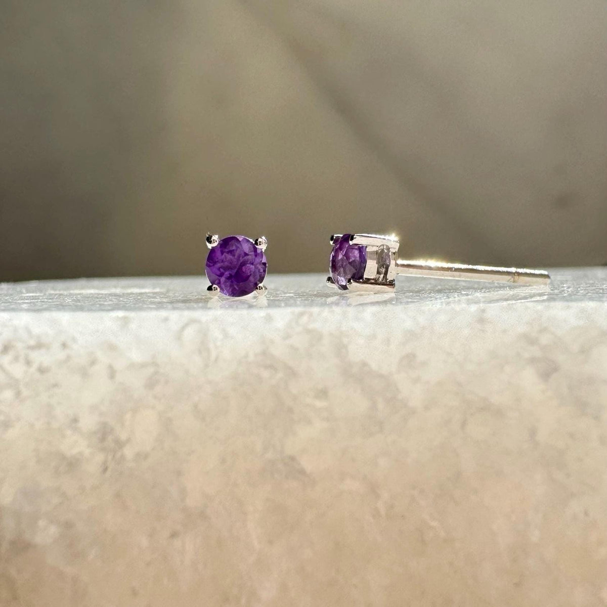 Genuine Amethyst 3mm Round Cut Stud Earrings / 14k Solid Gold