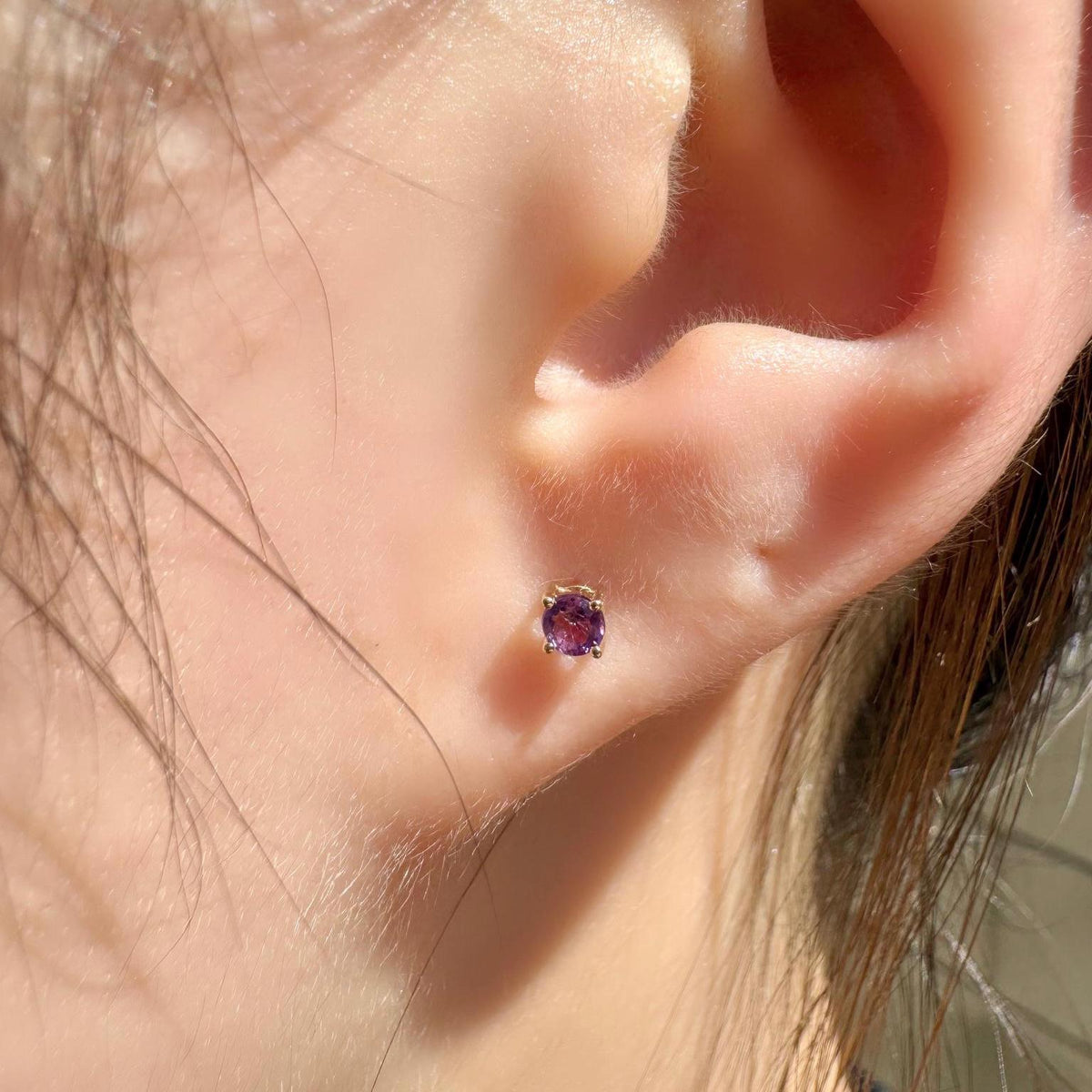 Genuine Amethyst 3mm Round Cut Stud Earrings / 14k Solid Gold