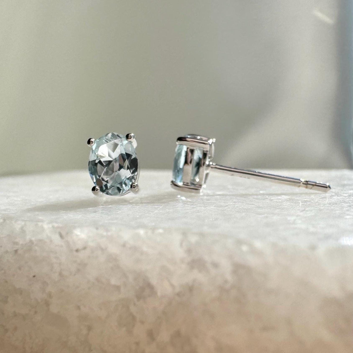 Genuine Aquamarine Oval Cut Solitaire Stud Earrings / 14k Solid Gold