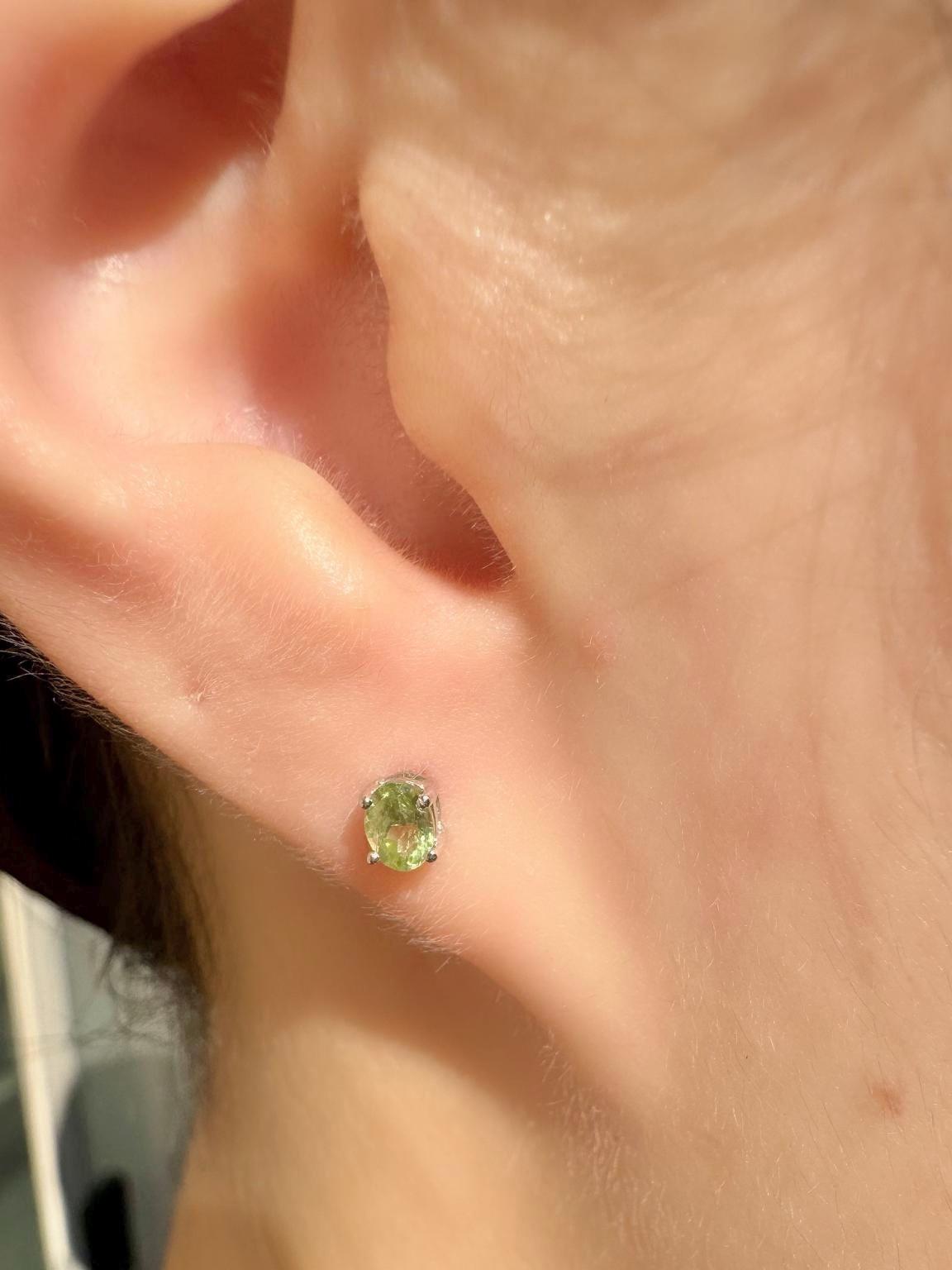 Genuine Peridot Oval Cut Stud Earrings (Mini) / 14K Solid Gold