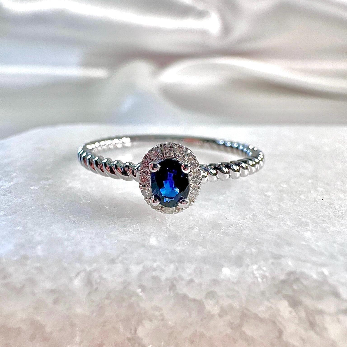 Genuine Sapphire and Diamond Half Eternity Coil Ring｜14k Solid White Gold