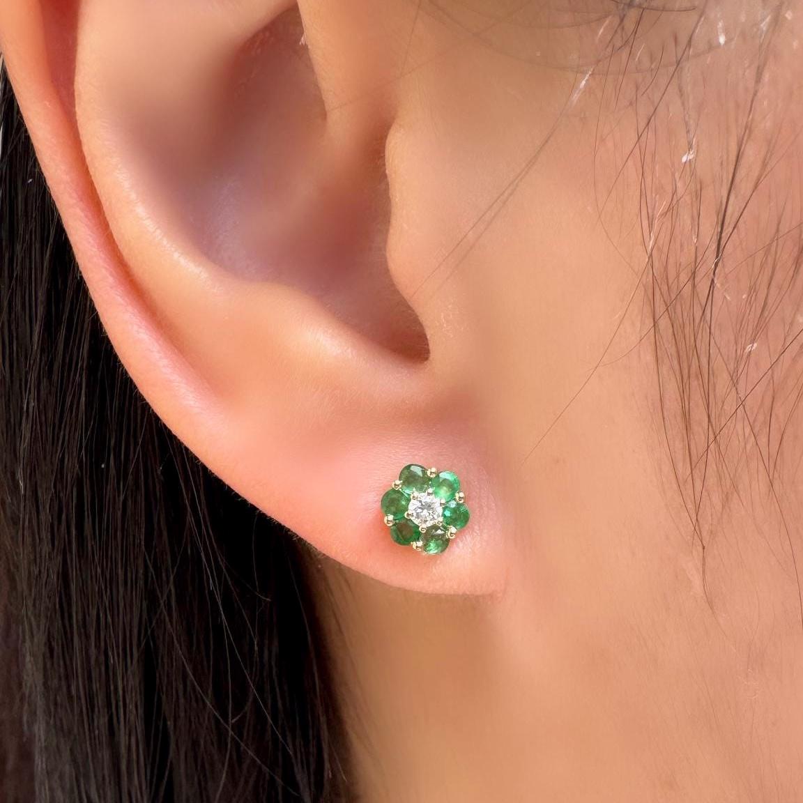 Natural Emerald Flower Stud Earrings, 6.5mm, 14k Solid Gold, May Birthstone Flower Jewelry