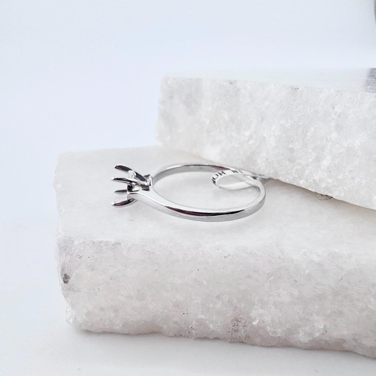 18k Solid White Gold Ring Setting for 0.5 ct. Center Stone