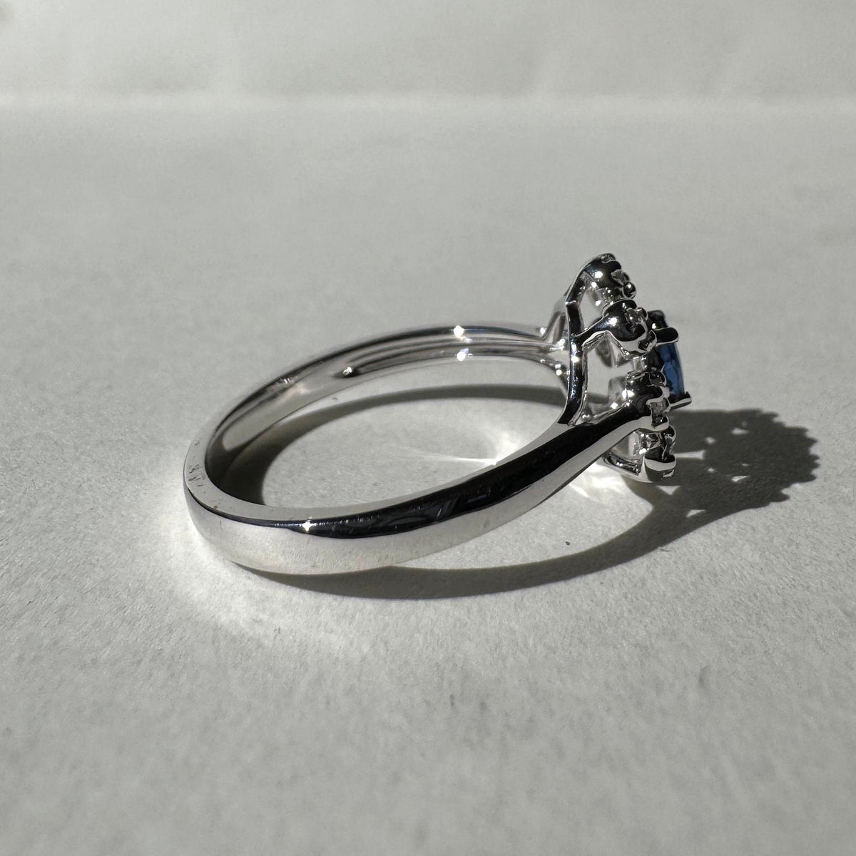 Genuine Sapphire and Diamond Ring｜14k Solid White Gold
