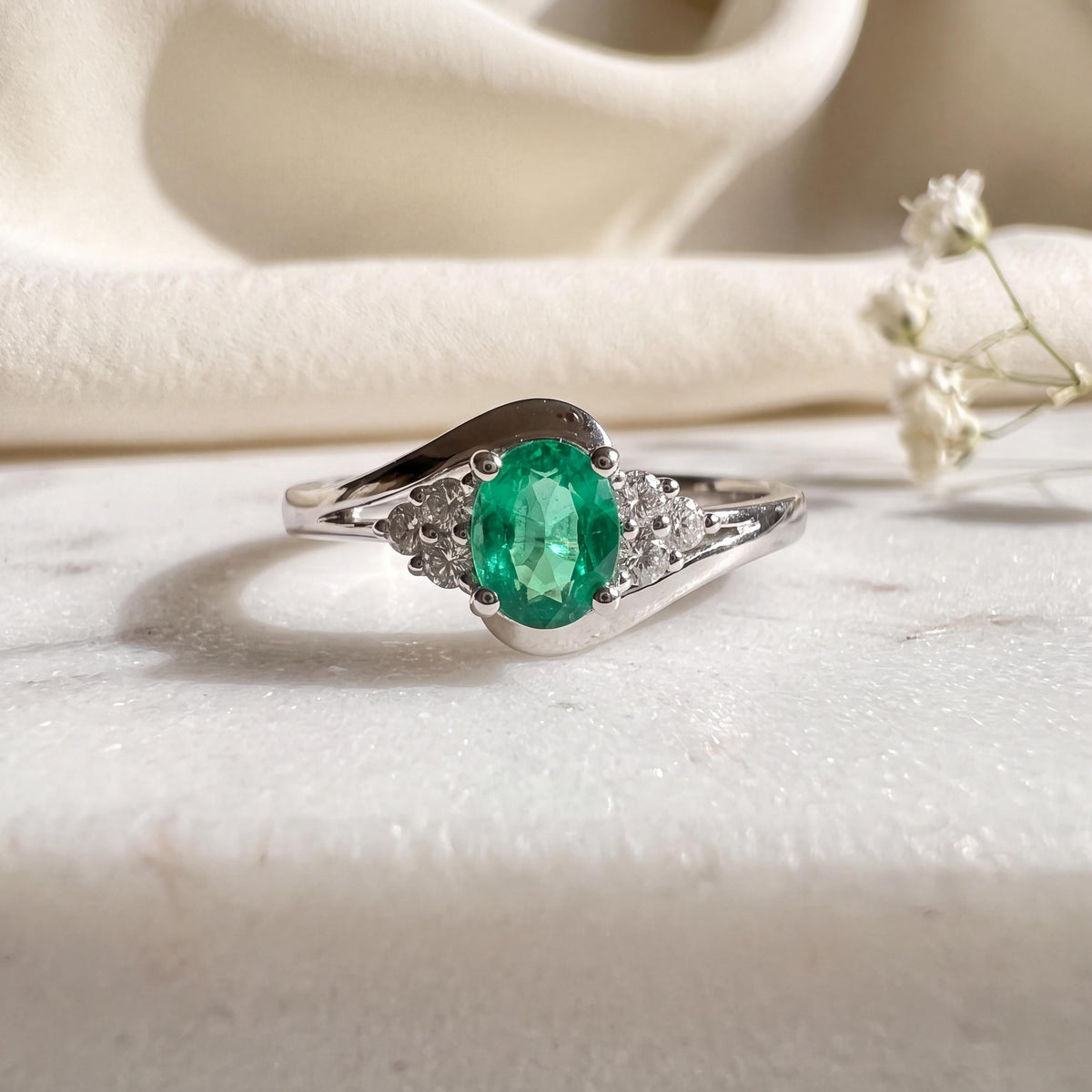Natural Emerald Diamond Cluster Ring / 14k White Gold Oval Cut Emerald Ring / May Birthstone Ring / Green Gemstone Engagement Ring